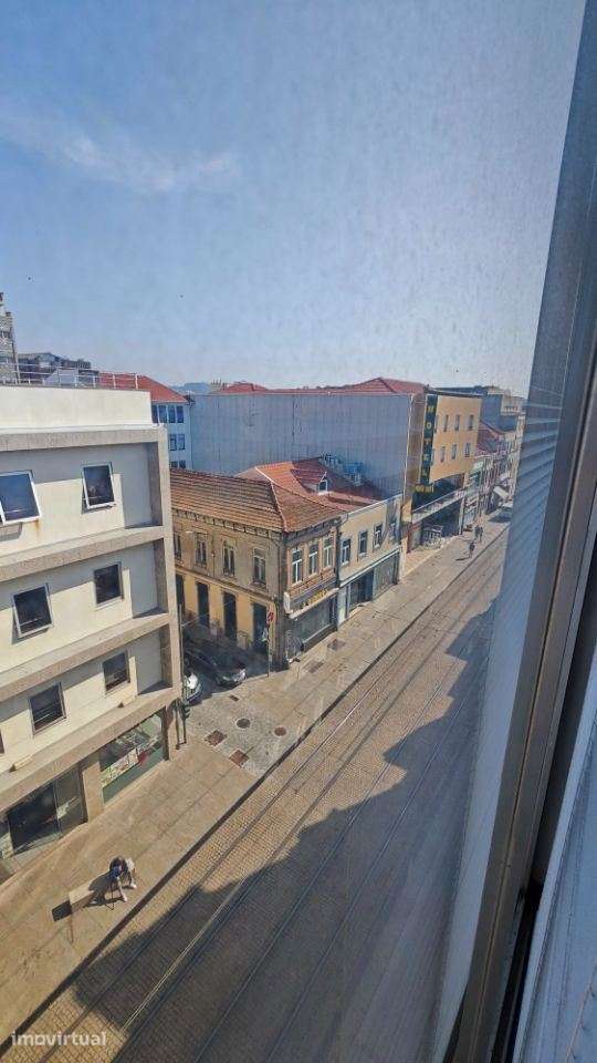 Escritório / 20 m2 / Rua Brito Capelo / Matosinhos - Grande imagem: 3/8