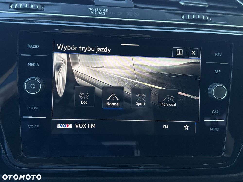 Volkswagen Touran 1.5 TSI EVO Highline - 18