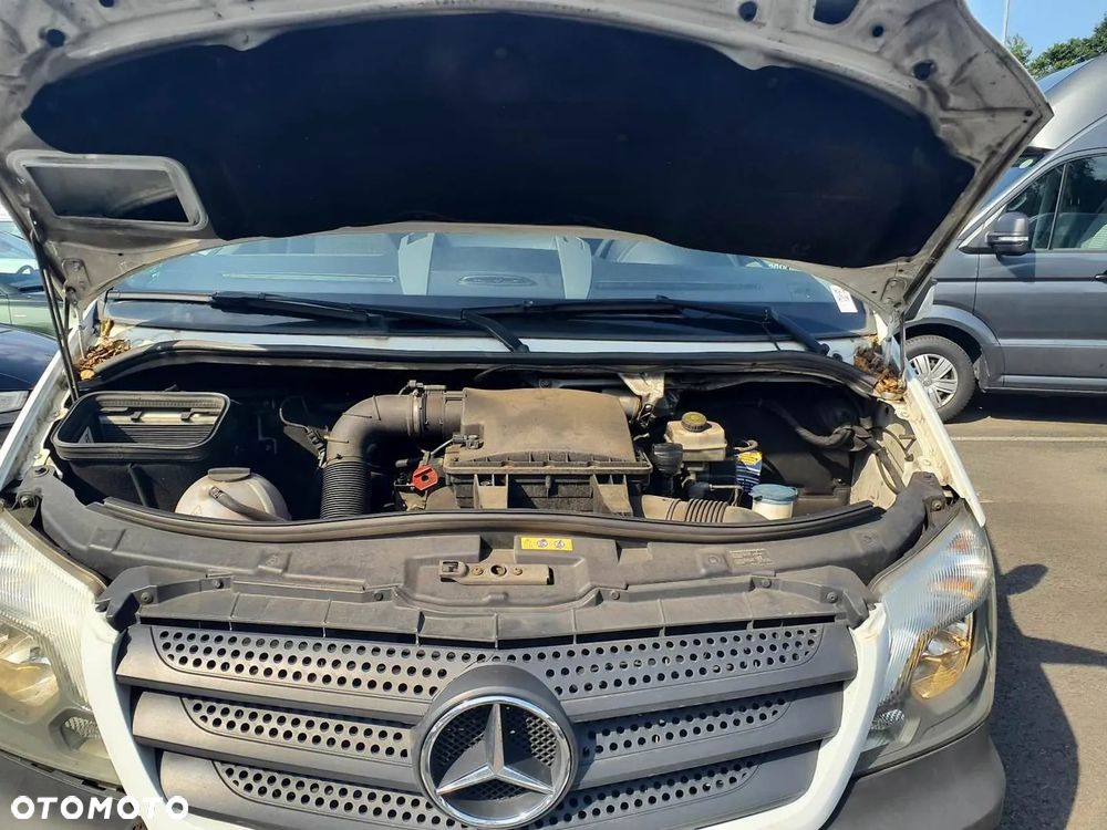 Mercedes-Benz Sprinter - 21