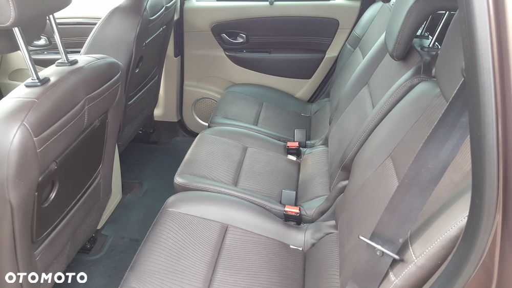 Renault Scenic 1.4 16V TCE Privilege - 20