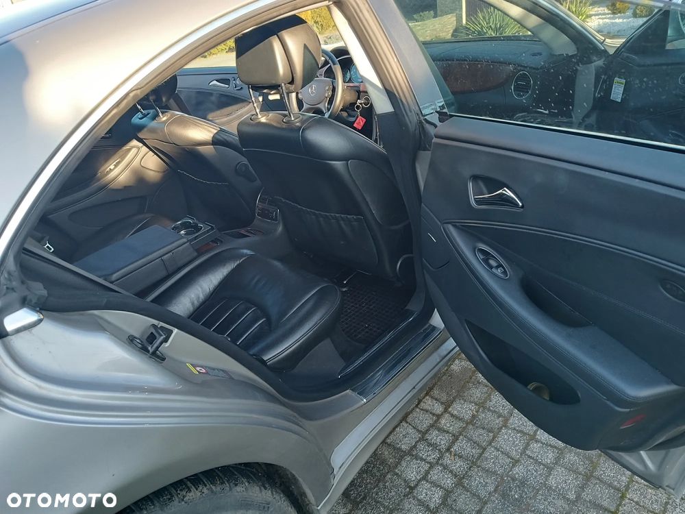 Mercedes-Benz CLS 500 - 10