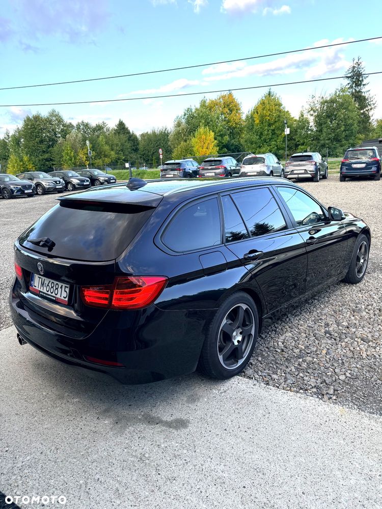 BMW Seria 3 330d xDrive Sport-Aut - 3