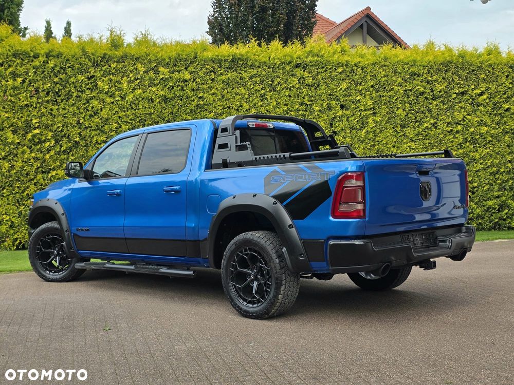 Dodge RAM 5.7 4x4 - 8