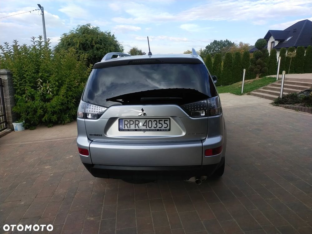 Mitsubishi Outlander 2009 photo 4