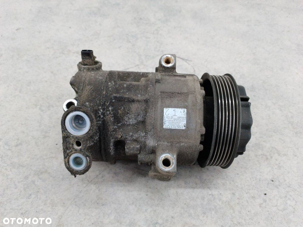 SPRĘŻARKA KLIMATYZACJI OPEL CORSA D 55703721 5E5275400 GE447190-5551  DENSO - 4
