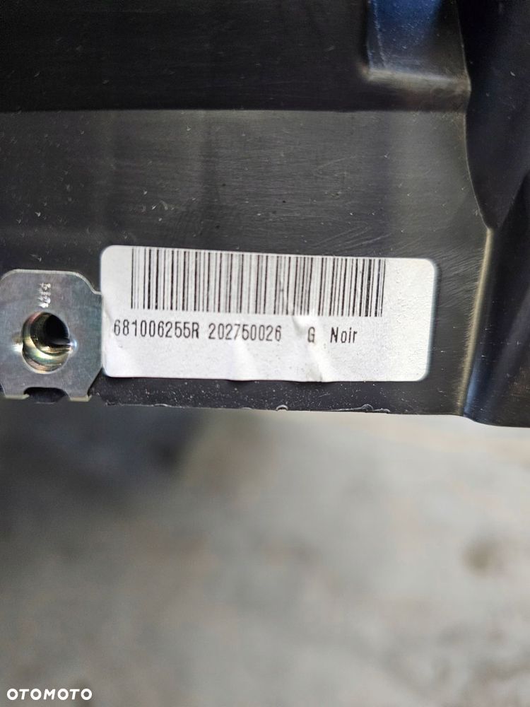 trafic iii vivaro b talento deska gola konsola 681006255r - 7