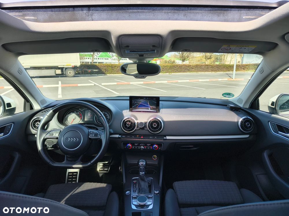 Audi A3 Sportback 1.8 TFSI Attraction S tronic - 29