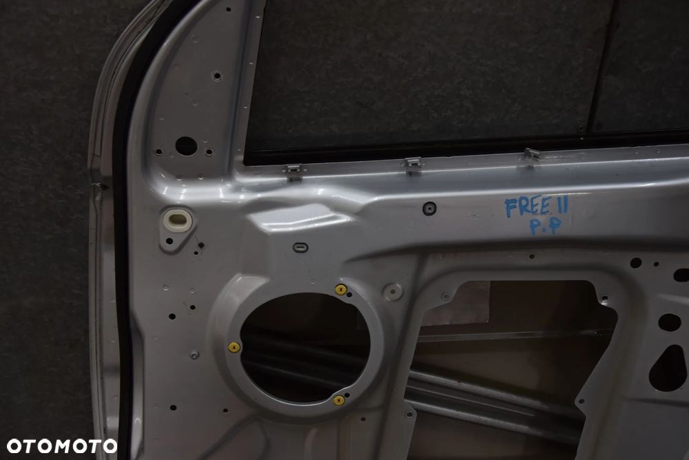 LAND ROVER FREELANDER II DRZWI PRAWE PRZÓD LISTWA - 16