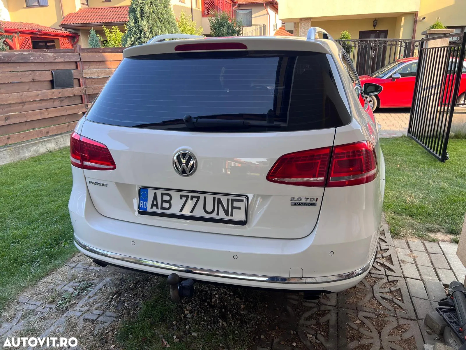 Volkswagen Passat Variant 2.0 TDI 4Motion BlueMotion Technology Comfortline DSG - 3