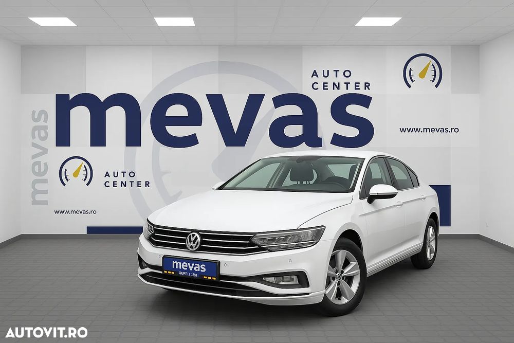 Volkswagen Passat 2.0 TDI DSG Trendline - 1