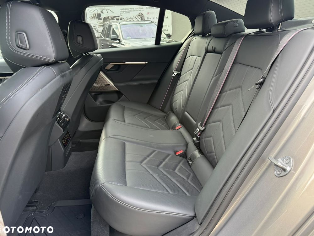 BMW Seria 5 - 16