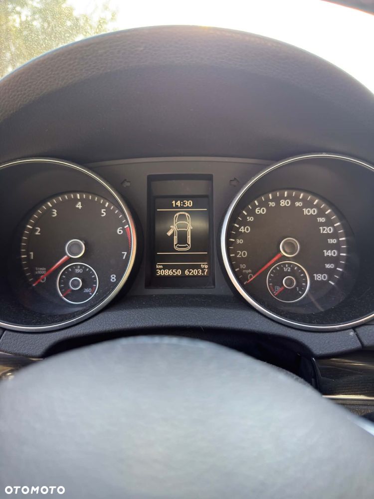 Volkswagen Golf - 11