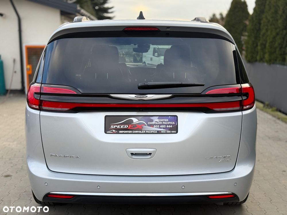 Chrysler Pacifica - 10