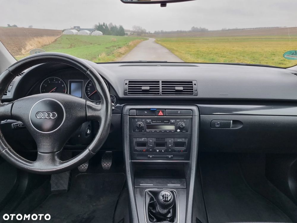 Audi A4 Limousine - 2