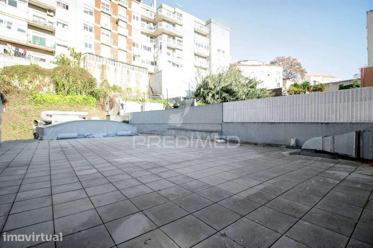 Prédio para venda  na cidade dos estudantes - Coimbra - Grande imagem: 4/25