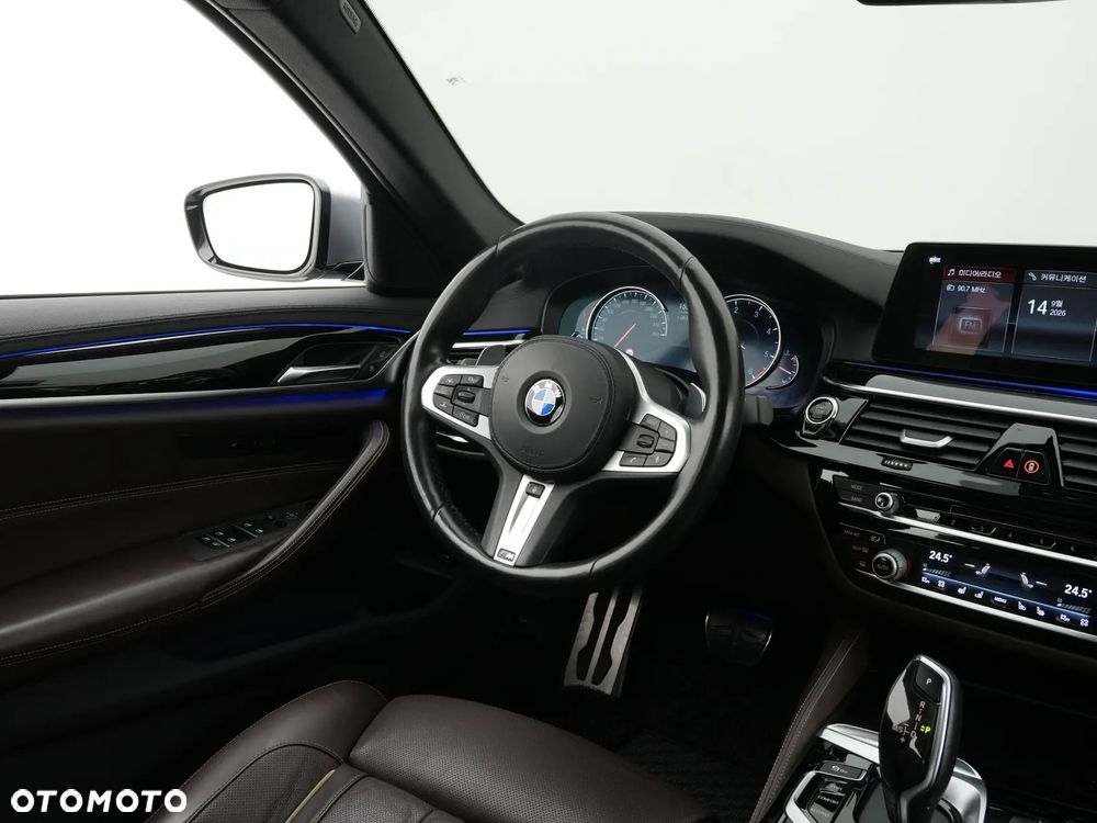 BMW Seria 5 520d M Sport - 19