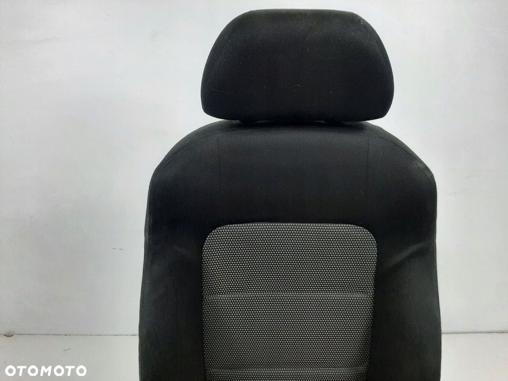 SEAT LEON 1.6 16V 04R FOTEL PRAWY KIEROWCY 1J4881106GK - 3