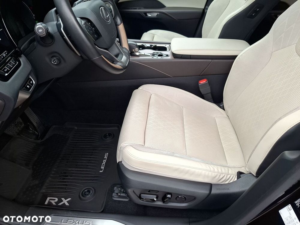 Lexus RX - 11