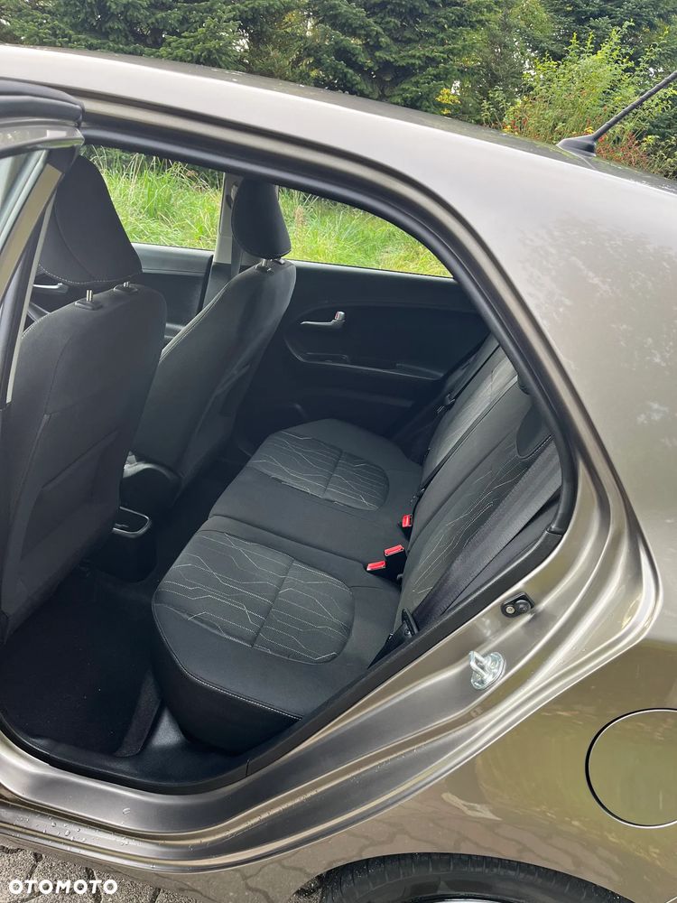 Kia Picanto 1.0 M - 10