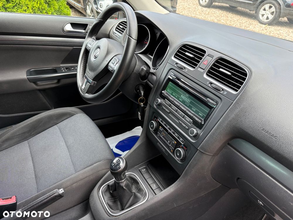 Volkswagen Golf 2.0 TDI DPF Style - 28