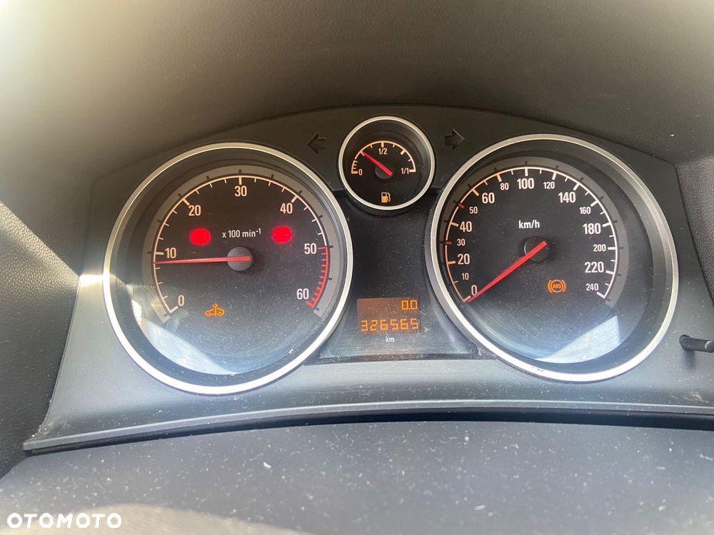 Opel Astra 1.3 CDTI - 6