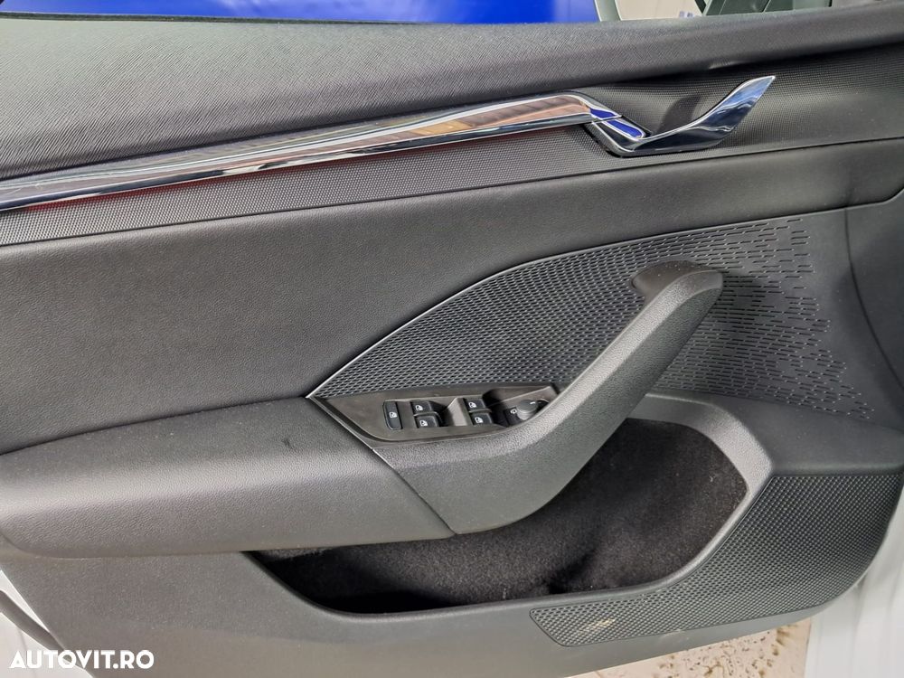 SKODA Octavia 2020 — imagine 10