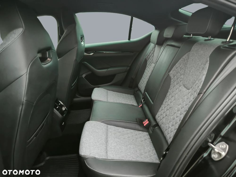 Skoda Octavia 1.5 TSI mHEV Sportline DSG - 12