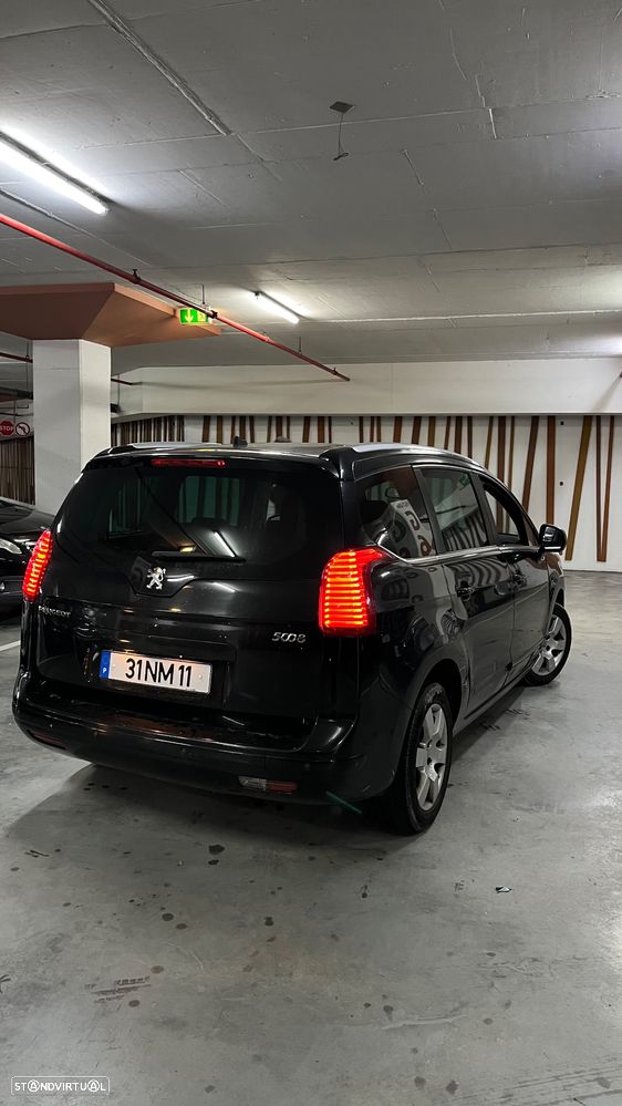 Peugeot 5008 1.6 HDi 7L Allure J17 - 2