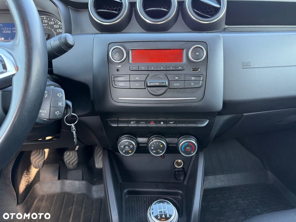 Dacia Duster 1.6 SCe Comfort - 22