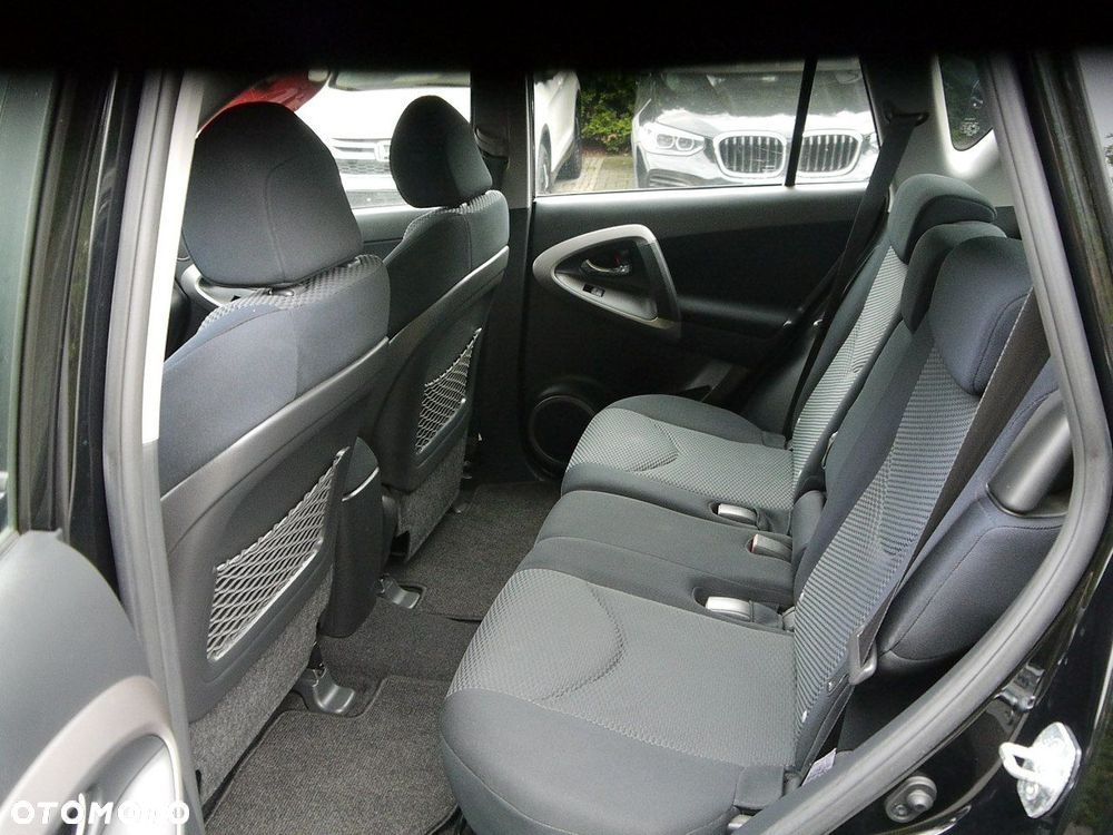 Toyota RAV4 2.0 VVT-i Luna - 26