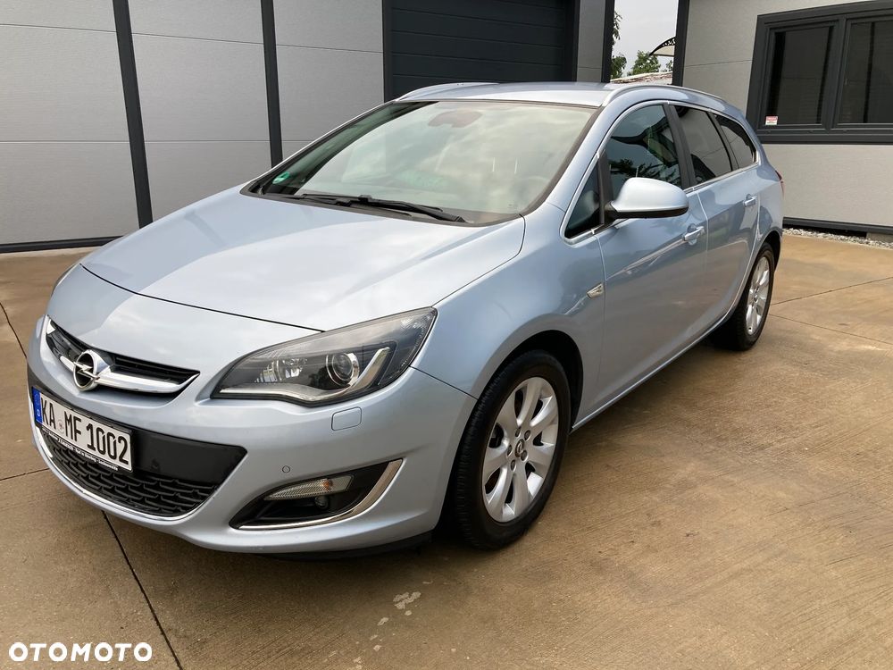 Opel Astra 2.0 CDTI Cosmo - 2