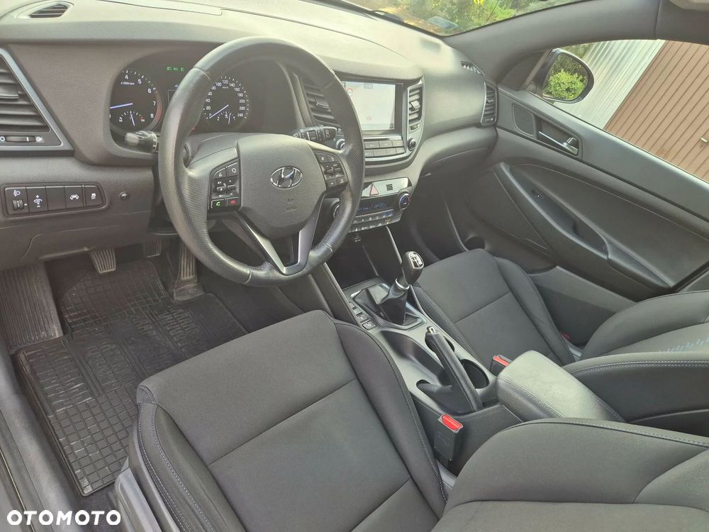 Hyundai Tucson 1.6 GDI BlueDrive GO 2WD - 13