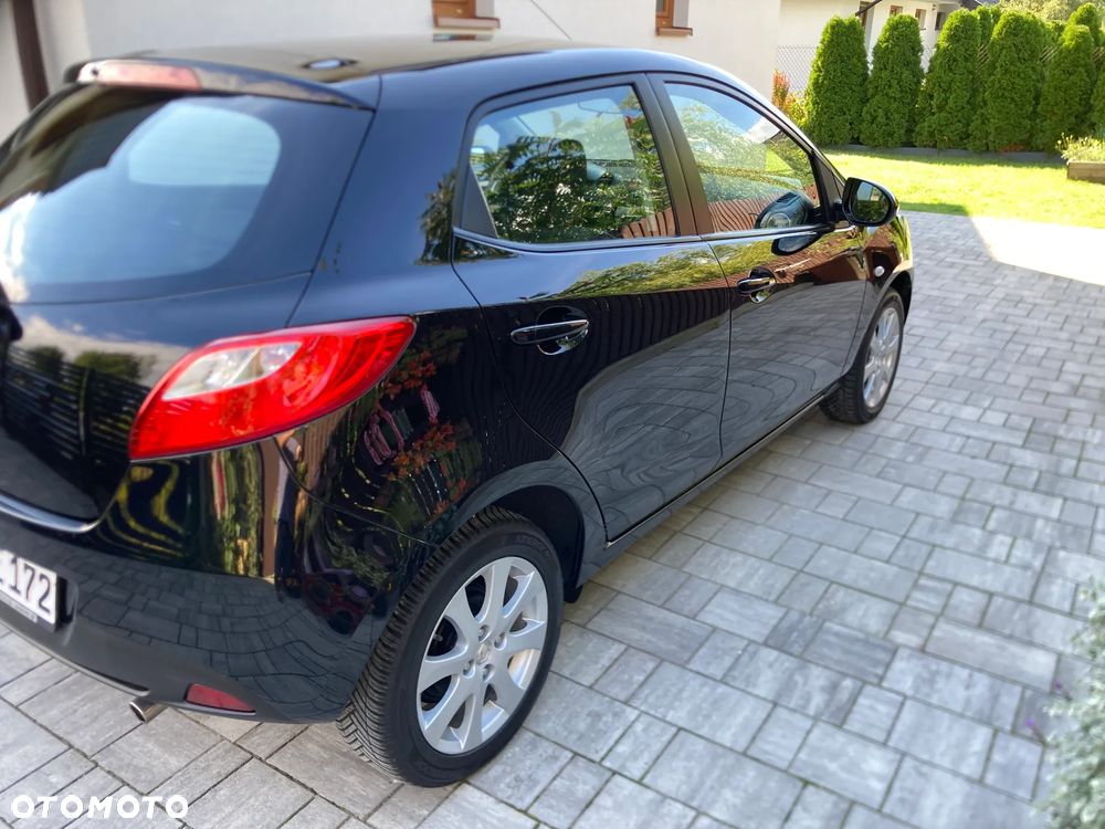 Mazda 2 1.5 Exclusive + - 6