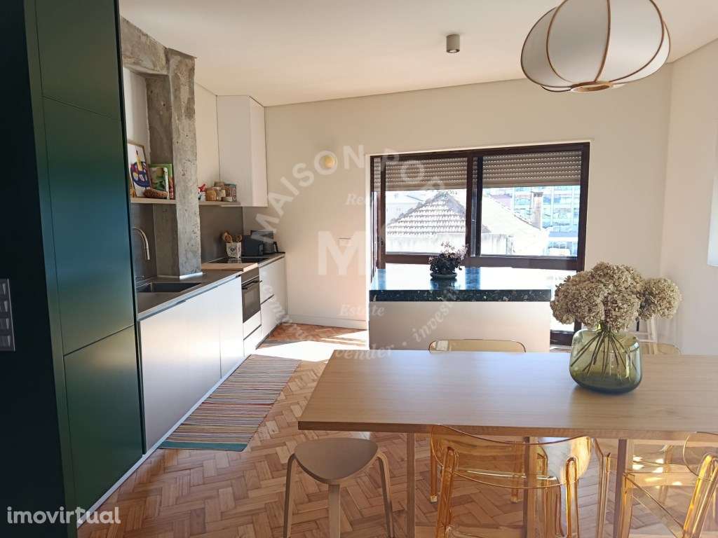 Apartamento T2 Open Space totalmente remodelado por arquiteto
Mobi... - Grande imagem: 2/18