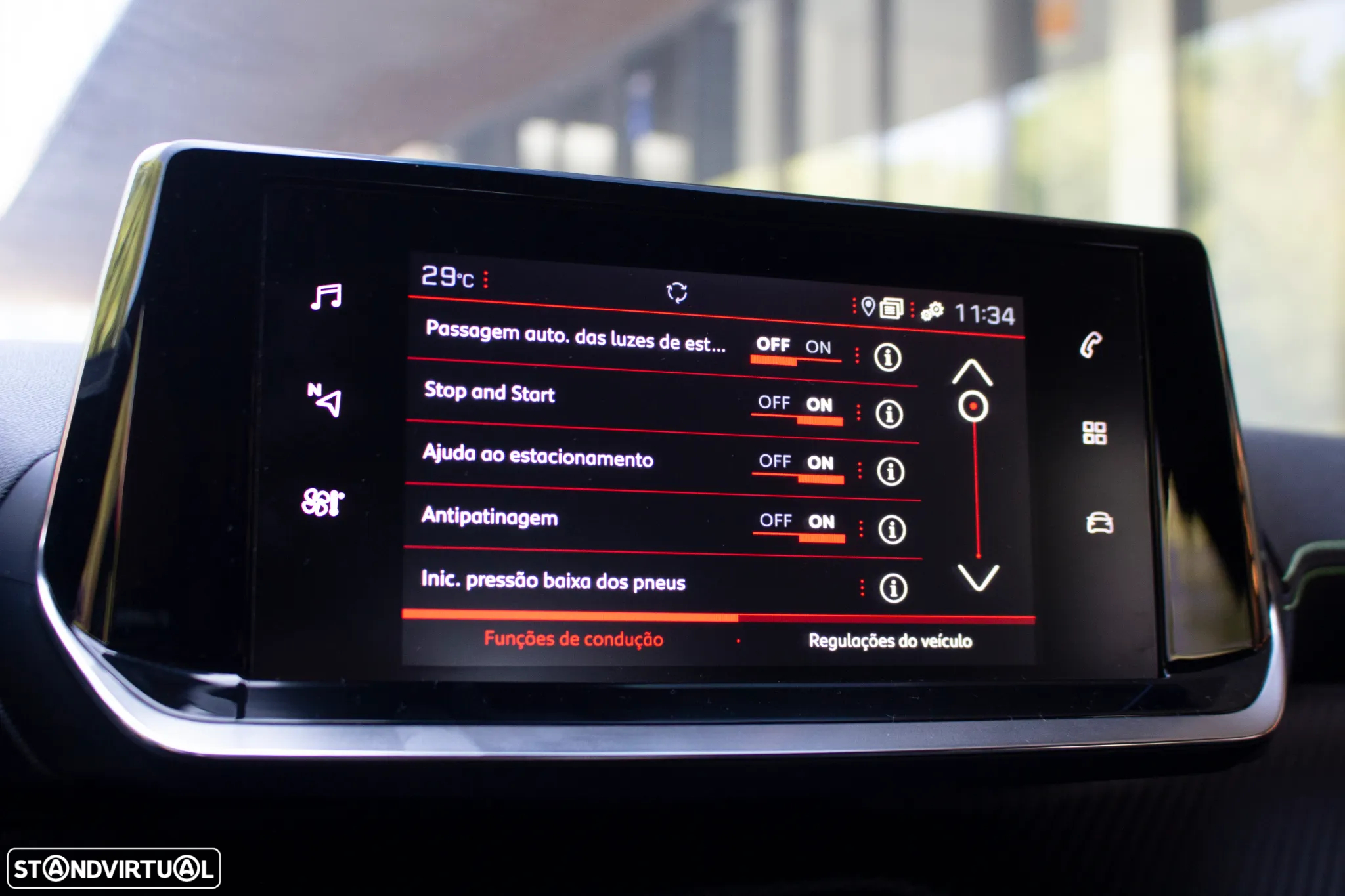 Peugeot 2008 1.2 PureTech Allure Pack - 40