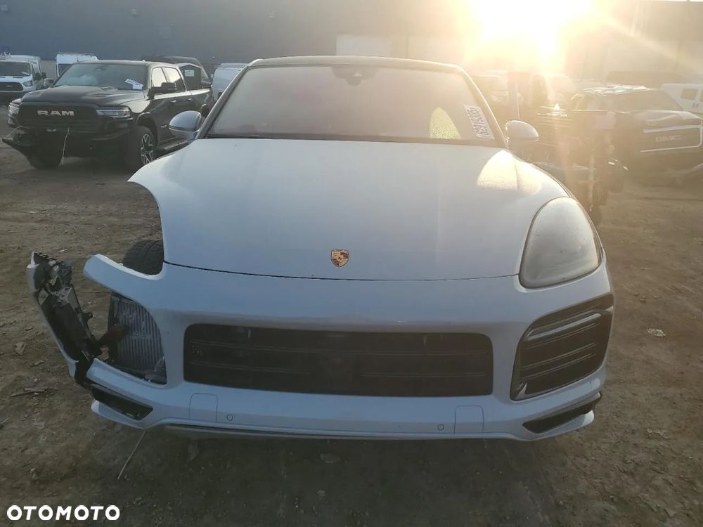 Porsche Cayenne Coupe - 4