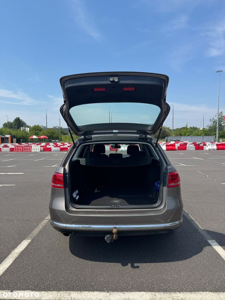 Volkswagen Passat 1.6 TDI Comfortline - 3