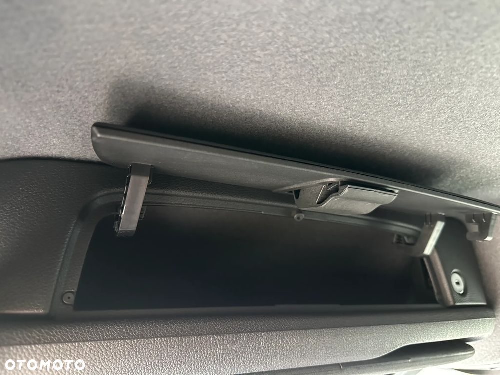 Mercedes-Benz Sprinter - 22