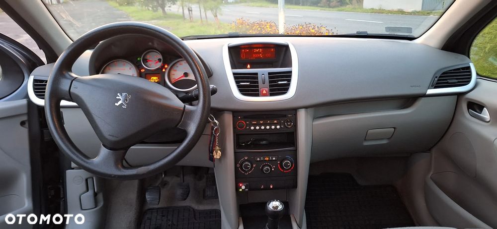 Peugeot 207 1.4 Presence nICE - 2