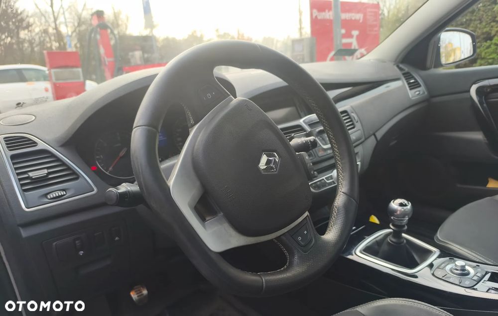 Renault Laguna 2.0 dCi Bose Edition - 10