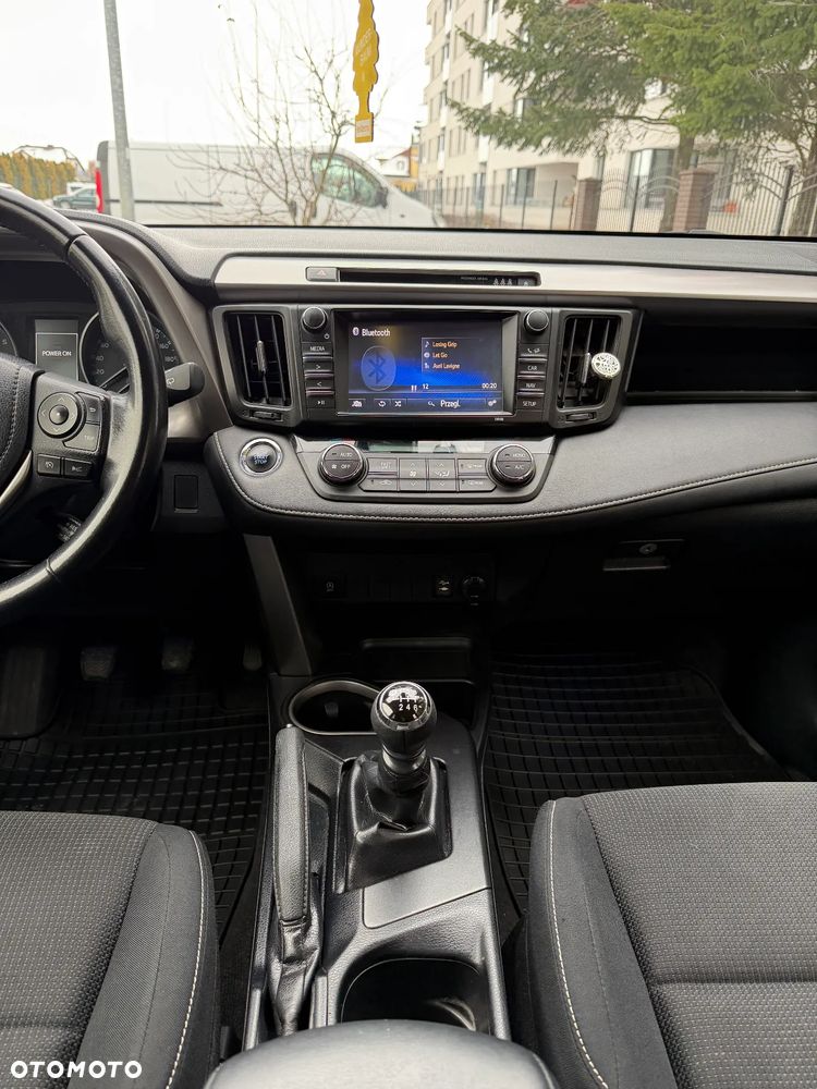 Toyota RAV4 2.0 D-4D Premium 4x2 - 13