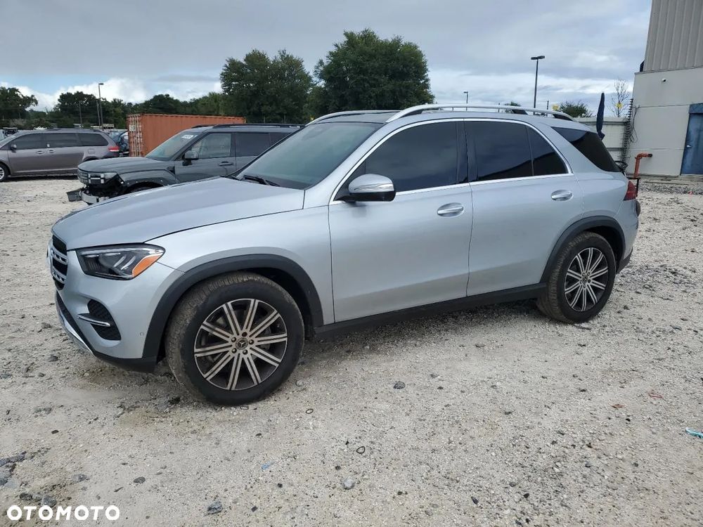 Mercedes-Benz GLE - 1