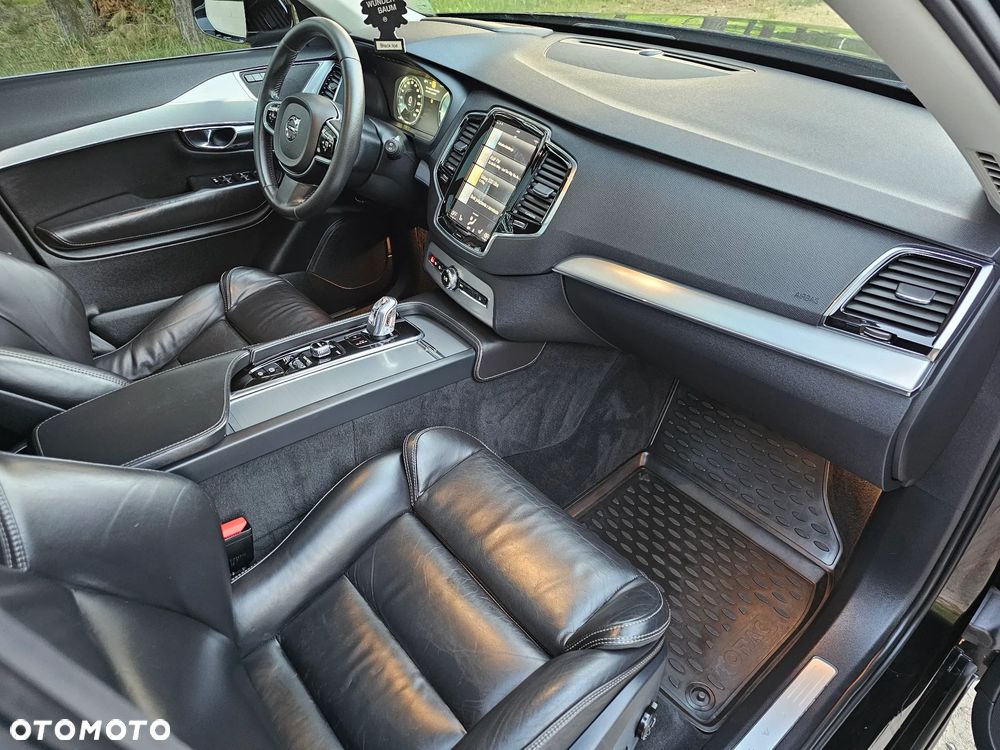 Volvo XC 90 T8 AWD Ultra Bright - 25