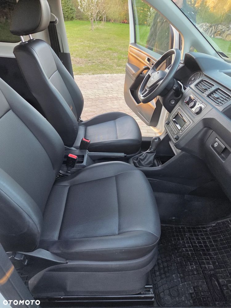 Volkswagen Caddy Maxi - 12