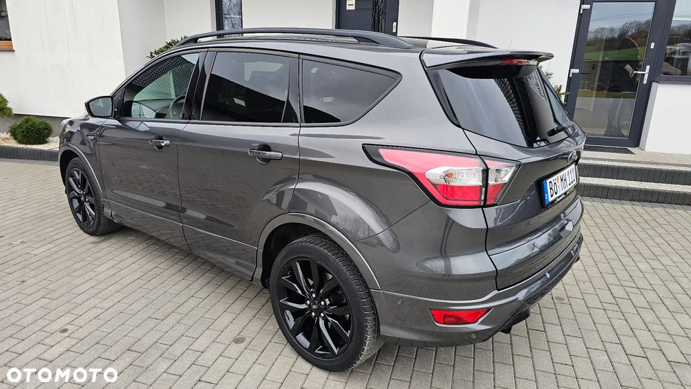 Ford Kuga 1.5 EcoBoost 2x4 ST-Line - 4