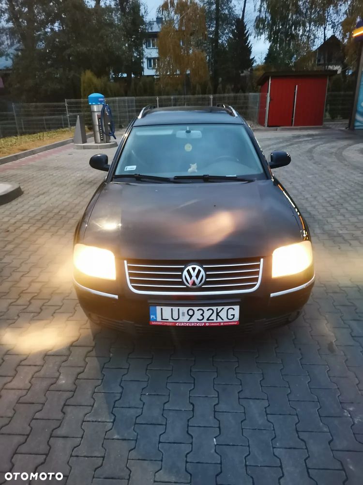 Volkswagen Passat 1.9 TDI Highline - 1