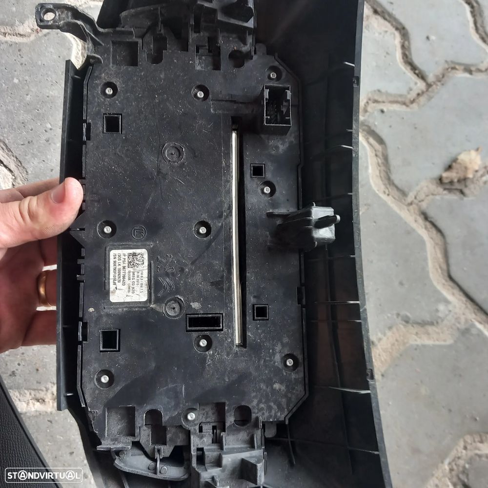 Painel frontal radio peugeot 308 96777660ZD - 4