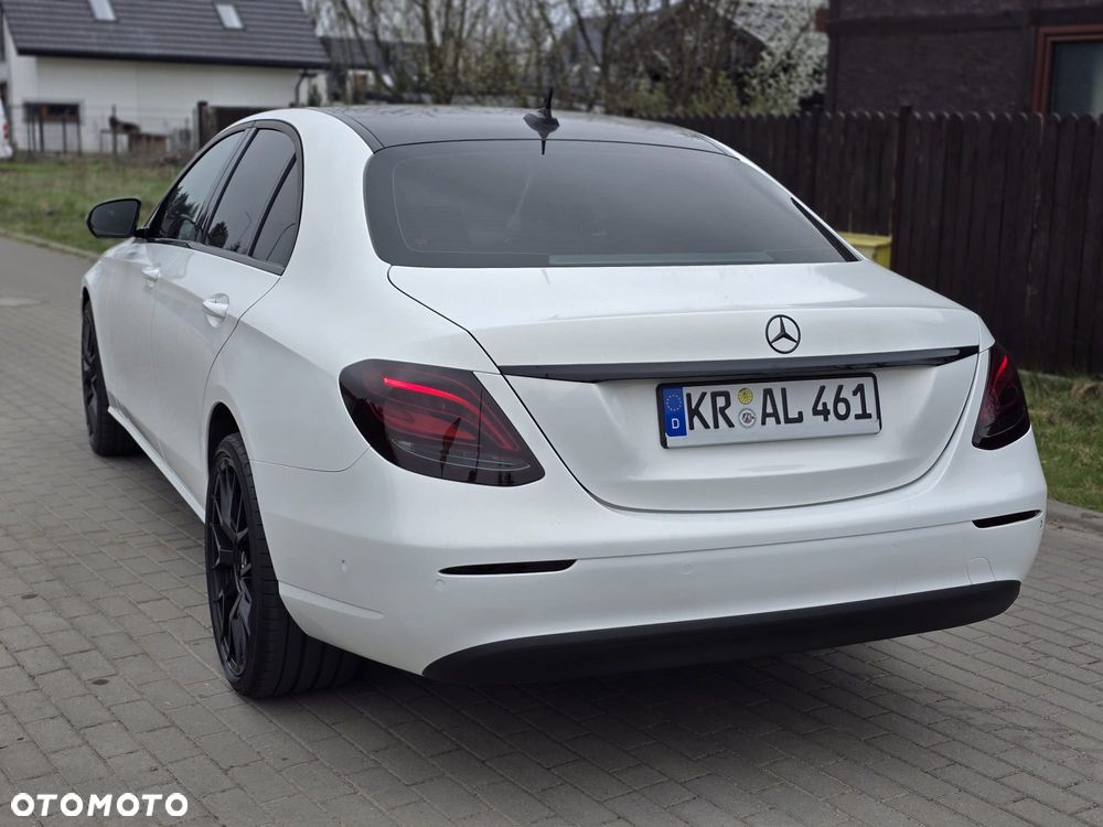 Mercedes-Benz Klasa E 200 d 9G-TRONIC - 9