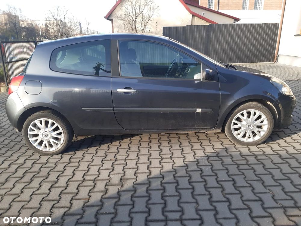 Renault Clio - 3