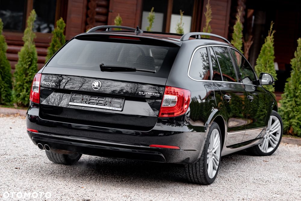 Skoda Superb 2.0 TDI Green tec 4x4 DSG Elegance - 8